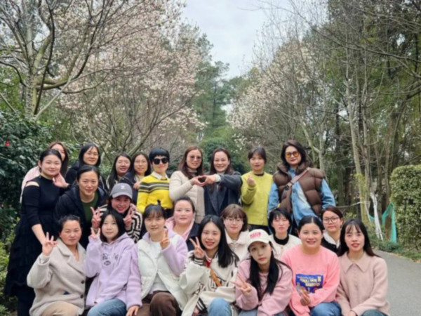 奶茶视频app（yòu）女神节—做自己的女王